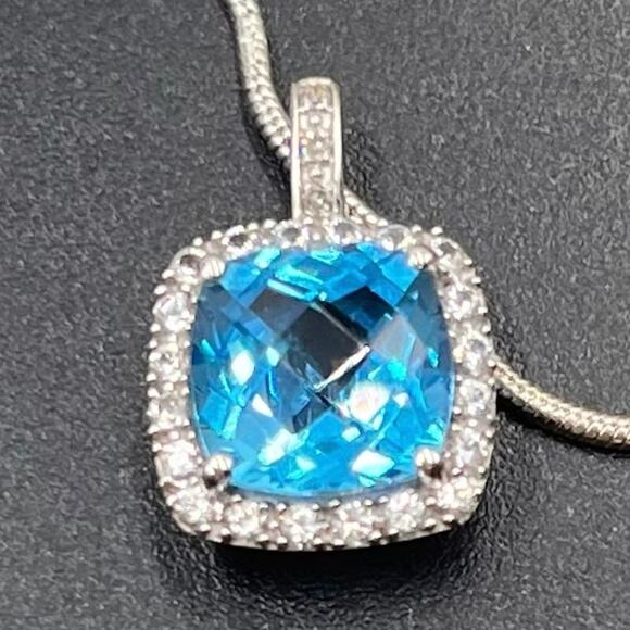 Michelle Albala 10k White Gold Cushion Cut Blue Topaz Cz Halo Pendant - Picture 4 of 8